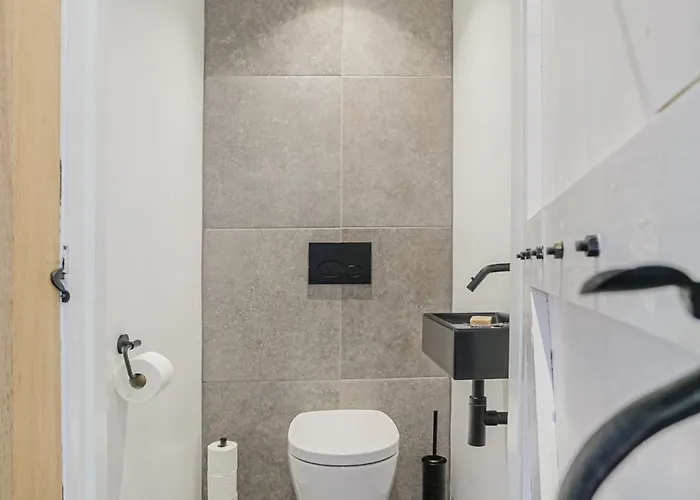 Luxury In Near Amsterdam 아파트 *